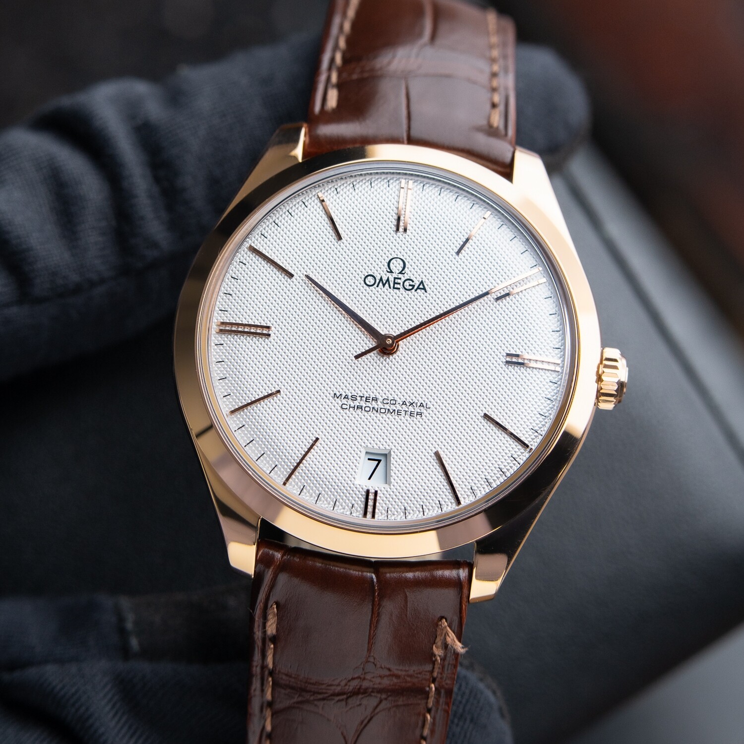 Omega De Ville Trésor Co-Axial Master 40mm 18K Sarı Altın