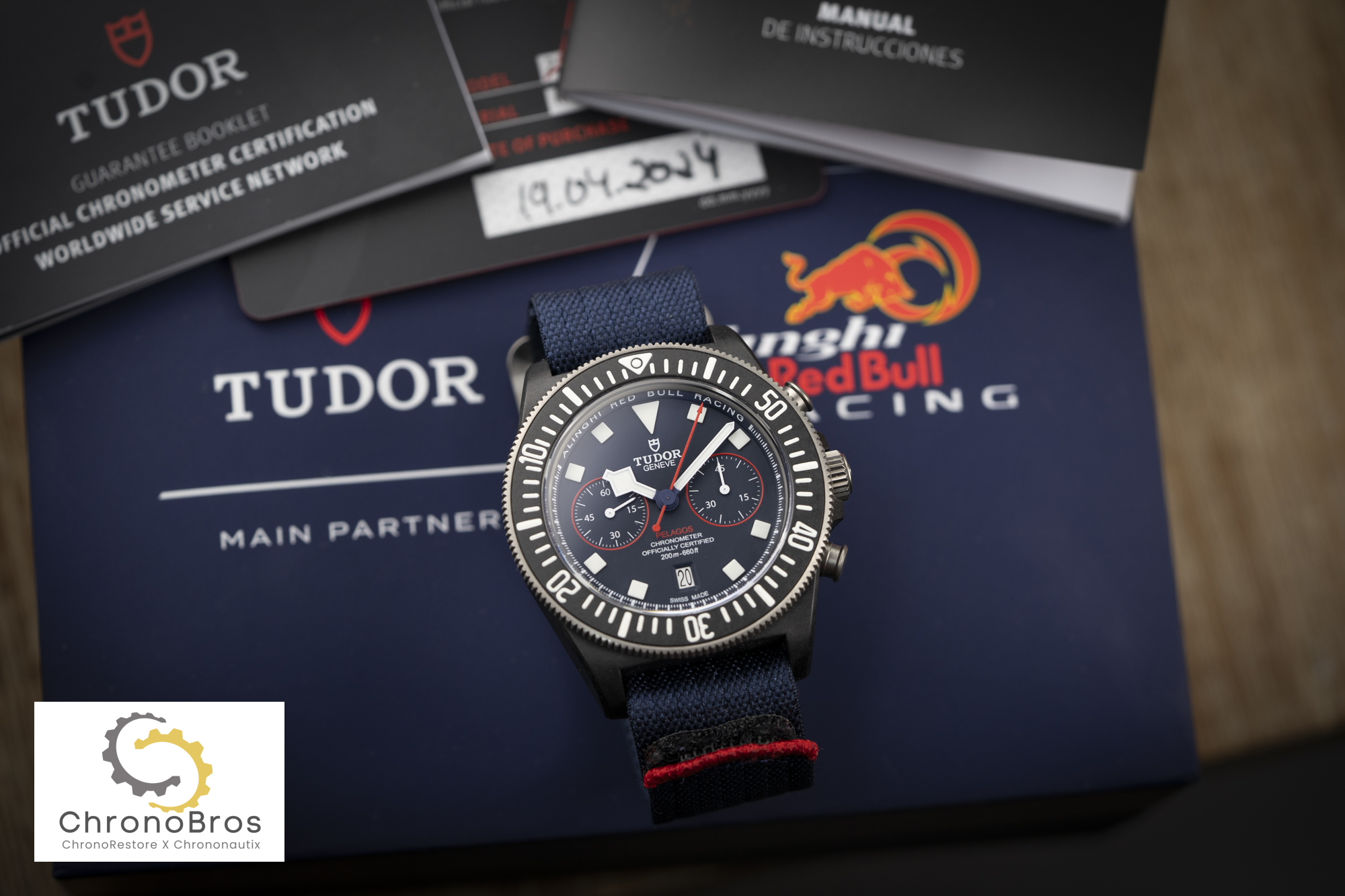 Tudor Pelagos FXD Chrono 'Alinghi Red Bull Racing' Karbon Kompozit